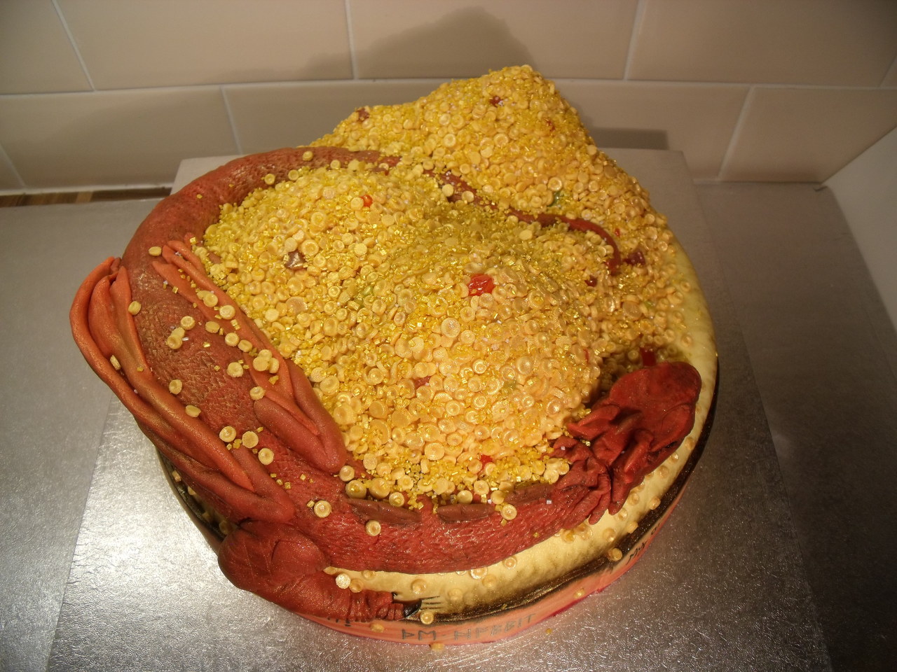 cupcakesandqwaffles:  My Smaug/Hobbit cake, titled ‘The Decoration of Smaug’