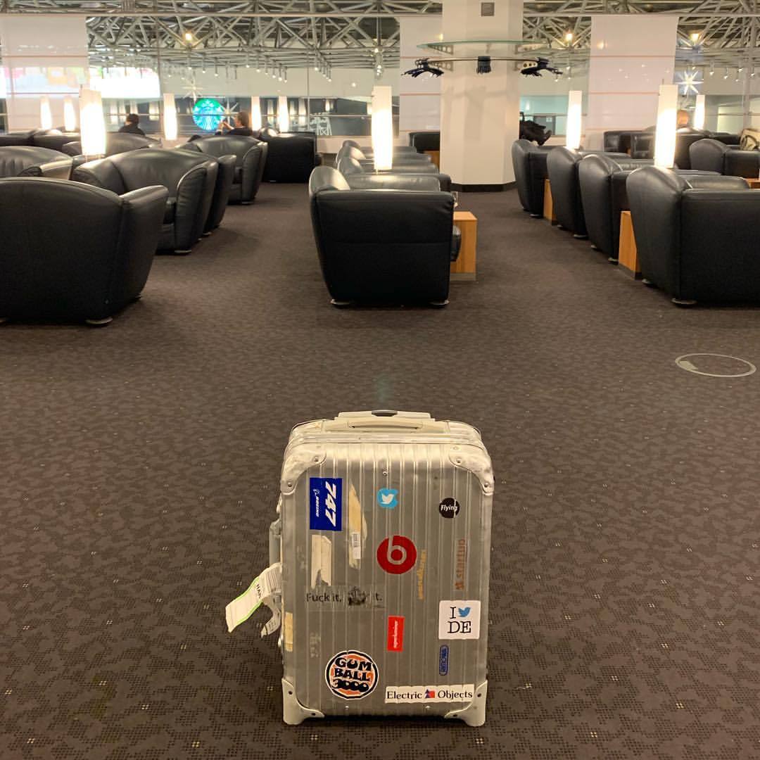 rimowa changi airport