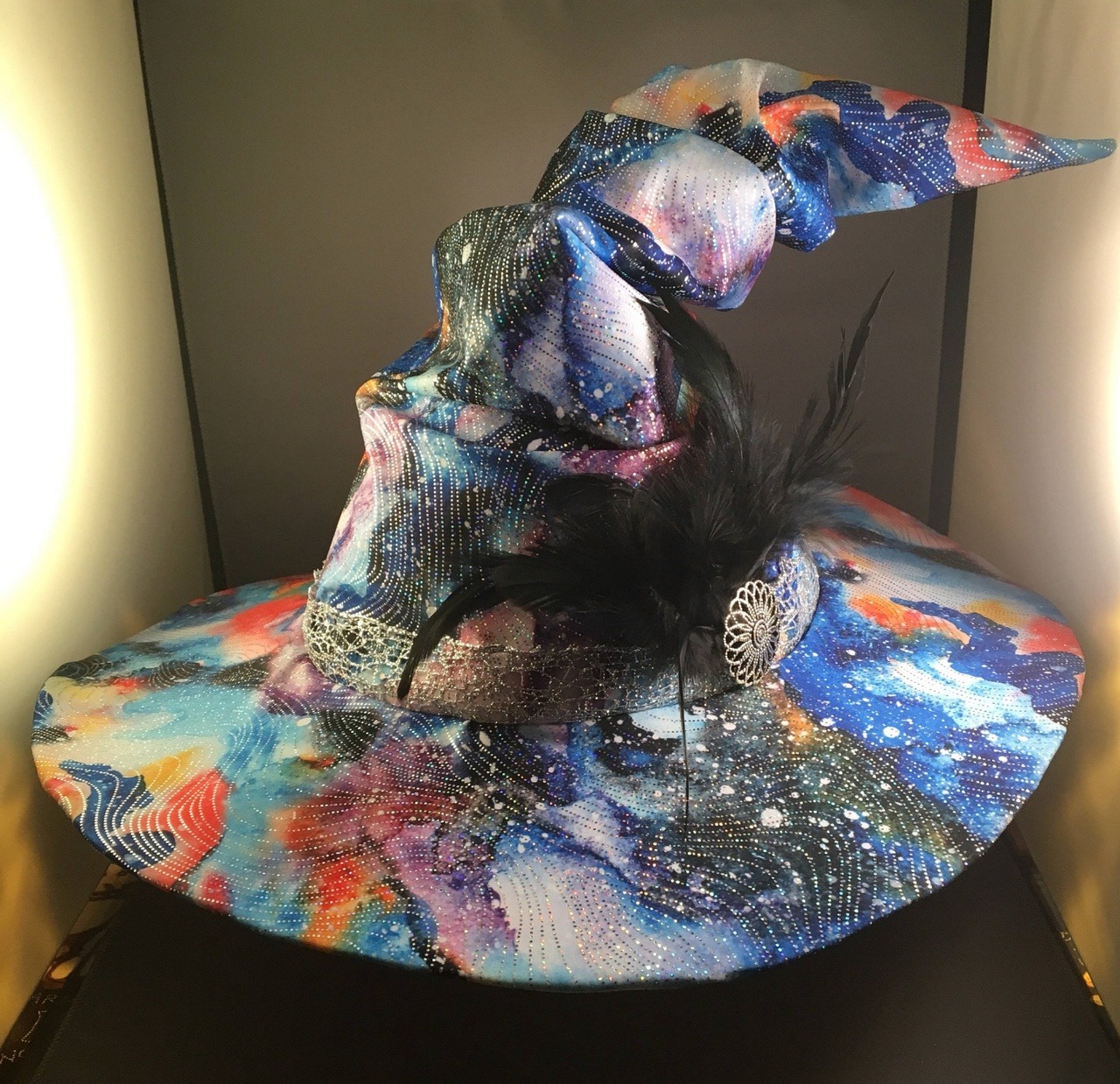 sosuperawesome:  Witch HatsEffie Hase on EtsySee our #Etsy or #Witch tags   @leex2