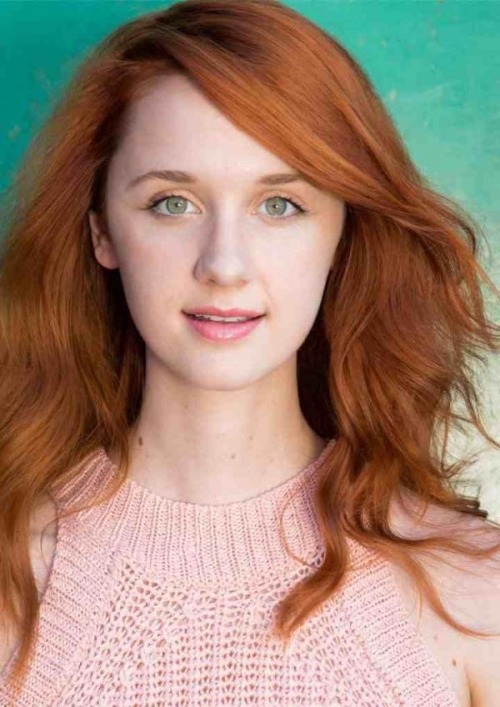 gloriouslyred: Laura Spencer