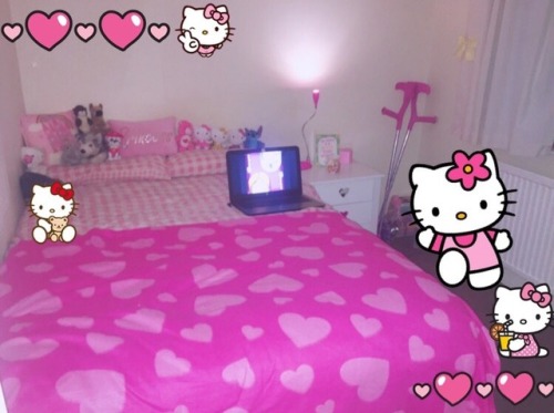 brat-grrl2: my tiny little pink sanctum i finally feel peaceful