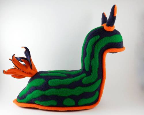 magoo-98:sosuperawesome: Sea Slug PlushiesThe Sea Bunny Nook on Etsy All I want for Christmas is- s