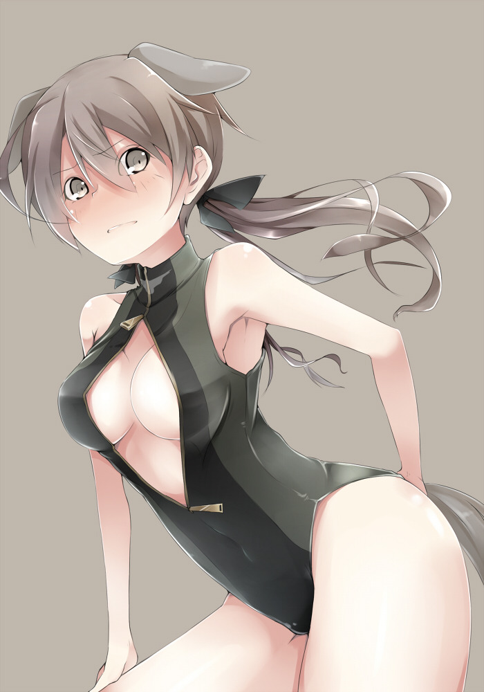tactical-salad:  例の水着ホルン | ねくた [pixiv]