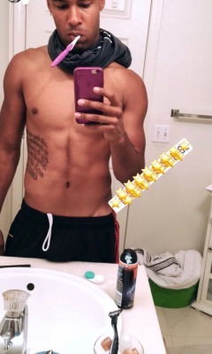 babyb3llo:  Bobby