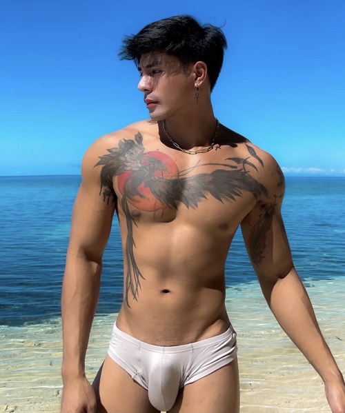 XXX asian-men-x: great bulge photo