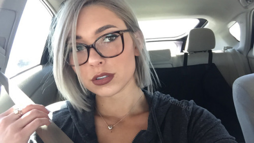 erinashford: Trying to look sophisticated, how did I do? 