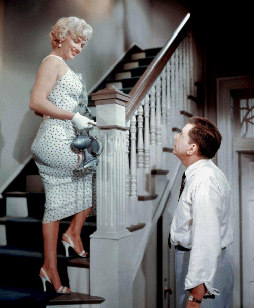 infinitemarilynmonroe:Marilyn Monroe and Tom Ewell in a scene from The Seven Year Itch.