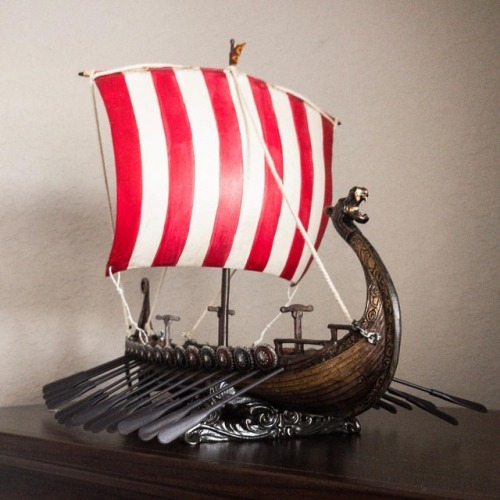 fjorn-wanders:Oh yeah, I got a Viking ship for Christmas. Too bad it’s not life-sized, though…