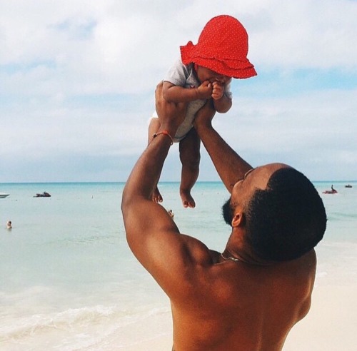 chicopalo1994: te-amo-corazon: theequeenpin: afro-arts: Fatherhood black fathers ftw! Will never not