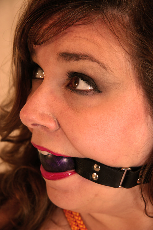 There's Nothing Hotter than a Gagged Woman!!