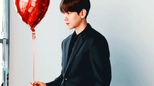 Sex hyunymph:  Baekhyun in behind the scenes pictures