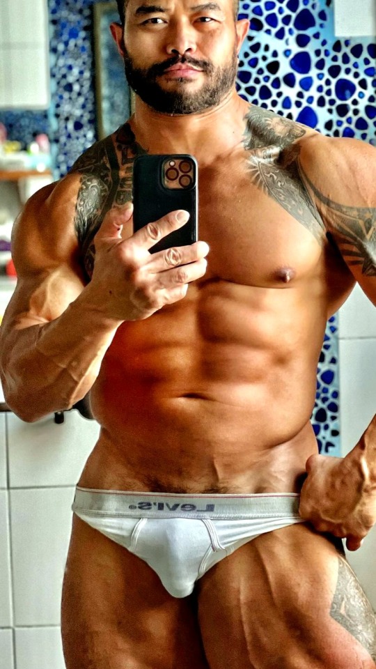 massivemuscledhunks - Manly Massive Muscled Males