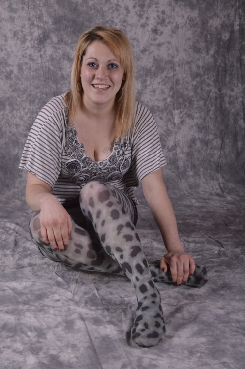 T in snow leopard tights.
