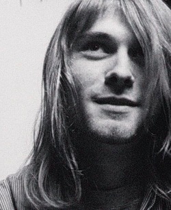 longhairfordays:  Cobain 