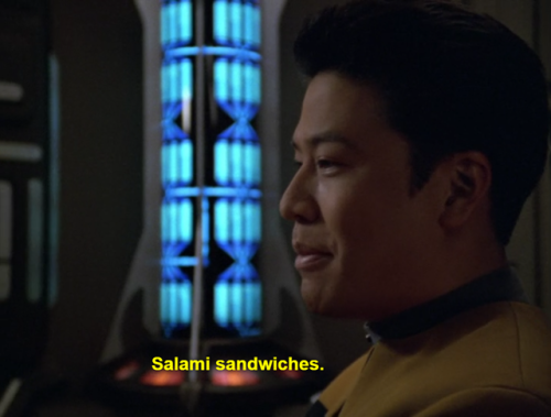 captaincrusher: Harry giving his vegetarian superior officer salami sandwiches is the reason he neve