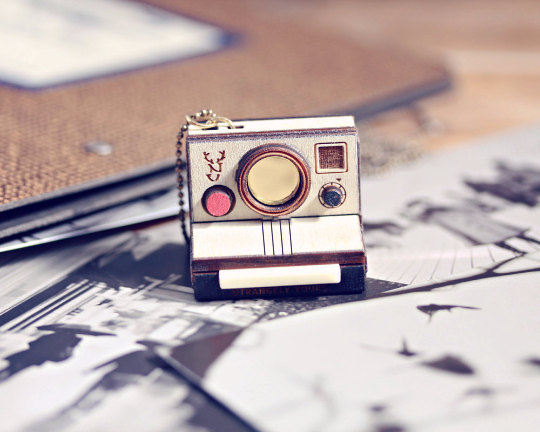 sosuperawesome: Camera Necklaces by Strangely Yours on Etsy  Wood and Leather Camera