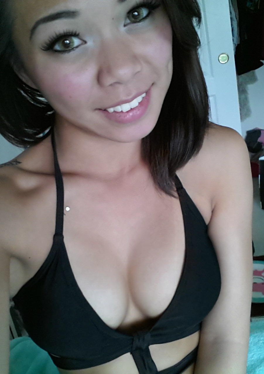 sexybeautifulfit:  Second Date with Hoang  Reblog, Like, Follow for more! http://hoangoanhthi.tumblr.com/