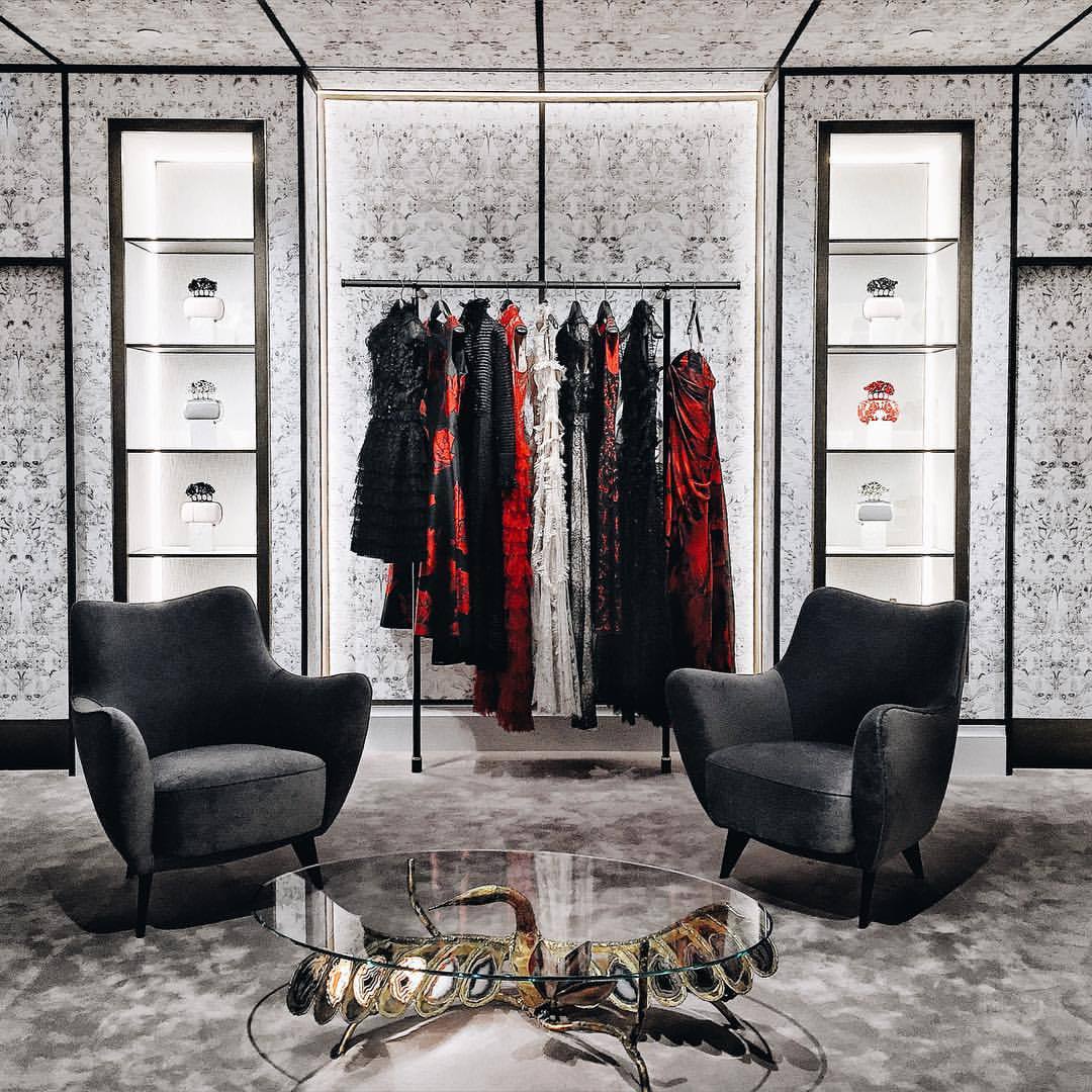 shinebythree:  Starting the morning right with @worldmcqueen 🌑 (at Alexander Mcqueen