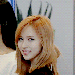 yoonau:    ©  