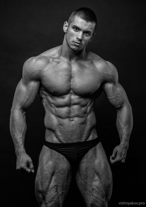 XXX Jeune mec, oreilles pointues mmmm, bodybuilder photo