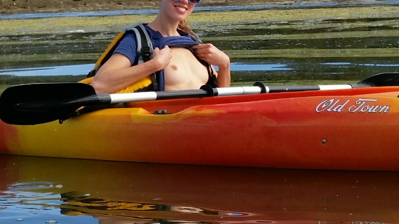 wifeshow66:  Went to the lake this week end an had a blast! Here’s a few shots