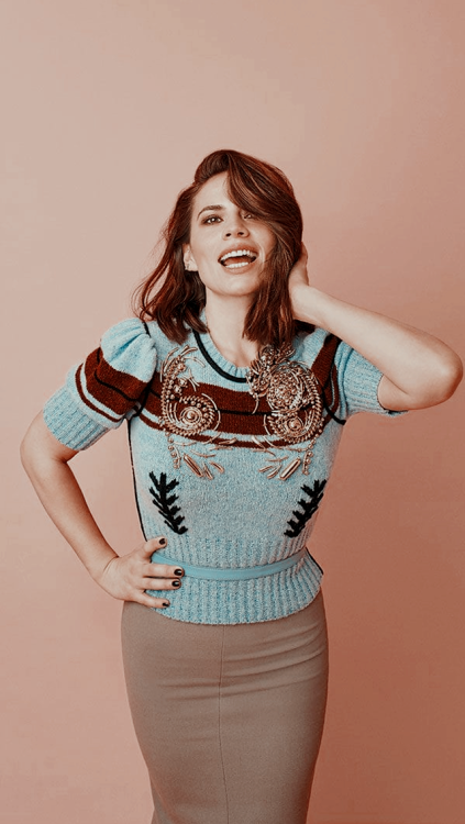 seriesedition:  HAYLEY ATWELL;Like/reblog adult photos