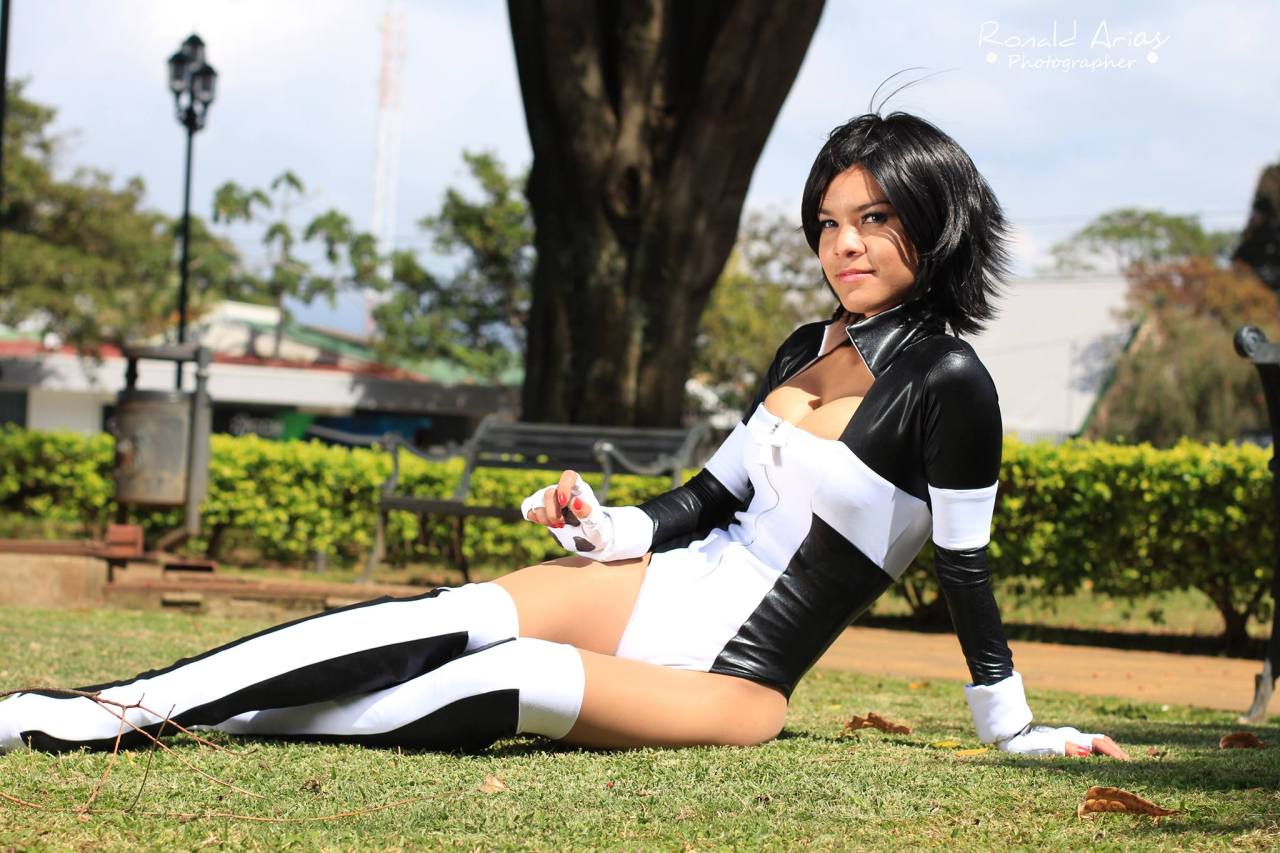 cosplayandgeekstuff:Leslie no Kosupurei (Costa Rica) as Terra (Atlee). Photo I by: