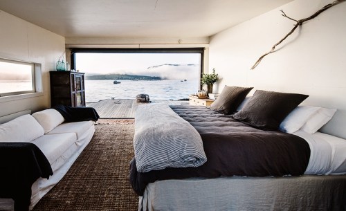 loves-fool: ashotasfireandasdeepastheocean: dianelikesart: SATELLITE ISLAND …cozy ❤❤