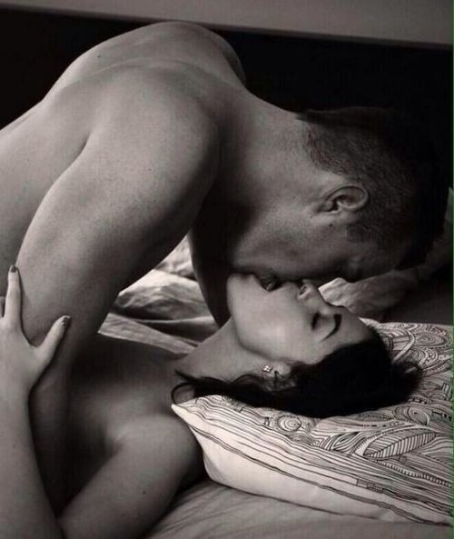 sorsha342:  daddyblueberry:  silsanny:  @daddyblueberry …need your kisses…💕