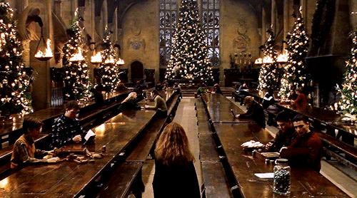 katedniels:  Come on, cheer up, it’s nearly Christmas.