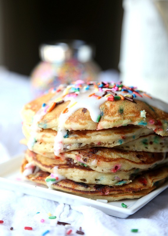 thefitally:fitforfightx:  catstrenght:  yumi-food:Birthday Cake Pancakesfitforfightx