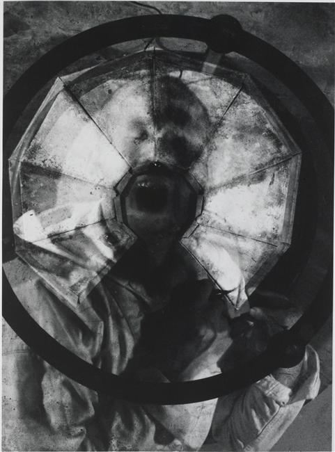 alfiusdebux:  Dieter Appelt. Spiegel - Faecher - Objekt, 1979    [source]