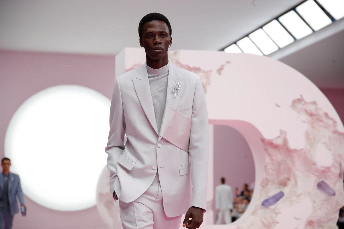 soultobeloved:  dior ss20 menswear 🌸