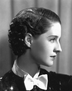 summers-in-hollywood: Norma Shearer by Clarence Sinclair Bull, 1930s