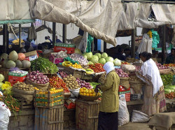 sarayohannes:  Asmara market - vegetables (x) 