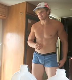 malecelebunderwear:  jjyaknow:  Logan Paul