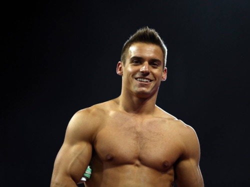 jaketx:    Sam Mikulak   