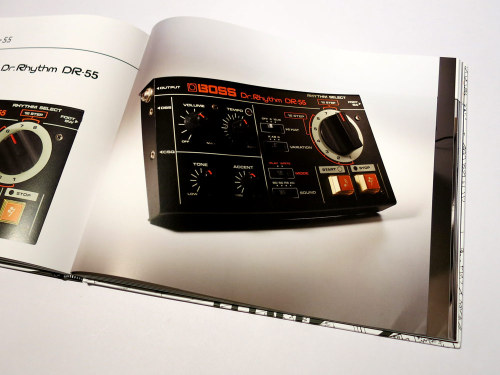 moarrrmagazine:  BEAT BOX A DRUM MACHINE OBSESSION Hardcover, 200p. coffee table photo book. Includes download card with “bonus beats” from the drum machines. NOW SHIPPING  Official release date: Dec. 3  I’m so gonna buy this!