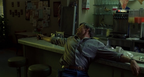 filmbytheframe: A History of Violence, 2005 Director - David CronenbergCinematography - Peter Suschi