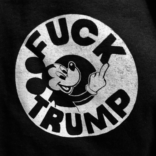 #mickey mouse#middle finger#fuck#trump