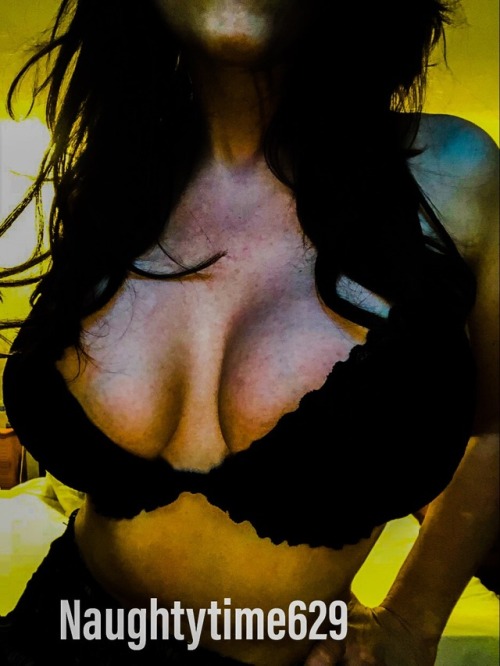naughtytime629:  C these pics you took are so amazingly sexy.  Happy titty Tuesday