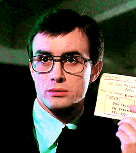 jeffreycombs: Who’s going to believe a talking head? Get a job in a sideshow. Jeffrey Combs as