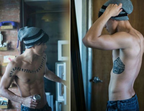 hunkxtwink:  I find these series of photos very sexy and voyeuristic.The model is actually singer artist Yheen Valero from the Philippine pop group Down to Mars and I will be posting more of this sexy Filipino.Hunkxtwink - More in my archive 
