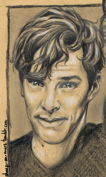 amberthebrown:cumber-porn:sheep-on-mars:Benebatch detail.And this, ladies, is the most details I can