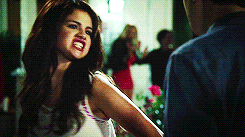 fuckyeahselenita:  Selena Gomez in Behaving Badly 