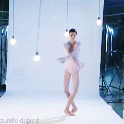 invisible-enpointe:  balanceandperfection:  aurelie-dupont:  Kristina Shapran - Большой