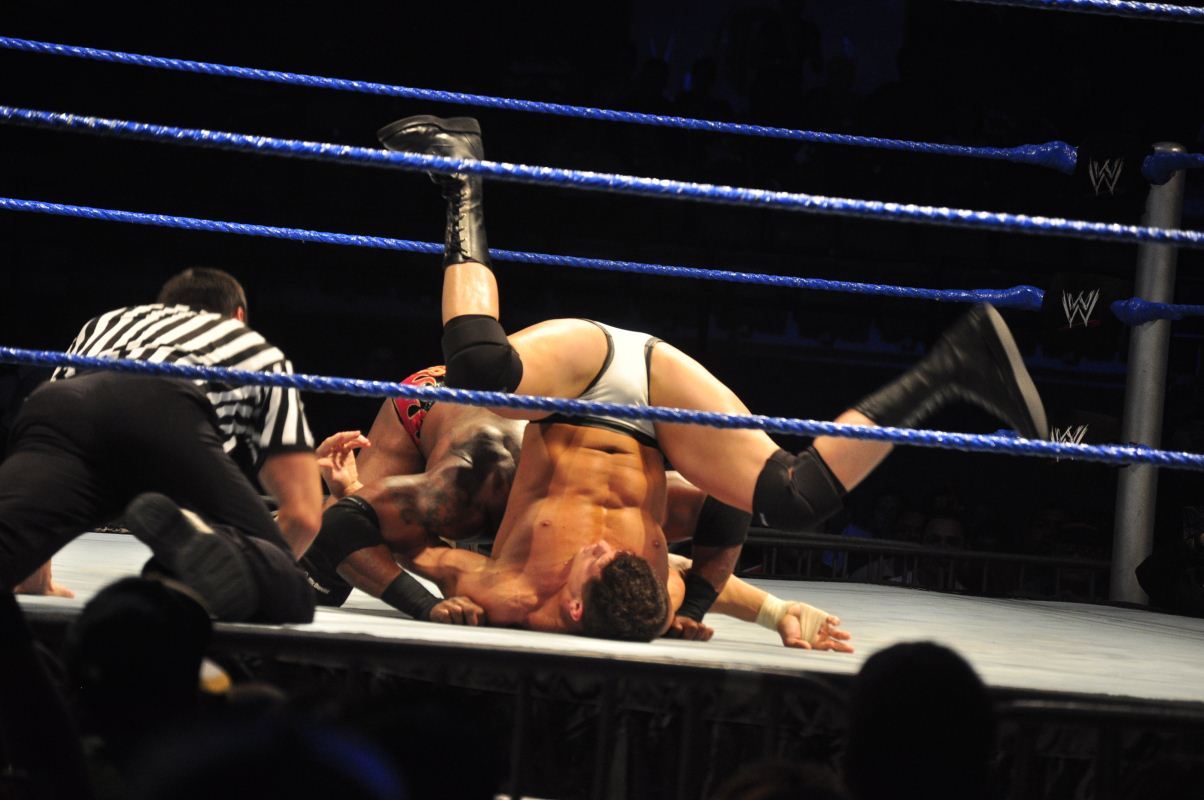 rwfan11:  Cody Rhodes - legs spread wide during a pin  I&rsquo;m pretty sure