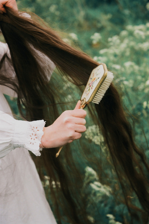 nicoletteclarailes:Nicolette Clara Iles 