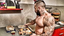 drwannabewannabe:  Snack time and more glowering for David Henrique Novo aka relentless_vegeta_dhn.