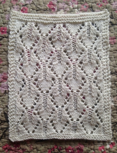 Swatching for a baby blanket: Splitting Leaf Pattern from Barbara Walker&rsquo;s A Treasury of K